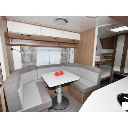 Trailer In With Barbeque And Wifi